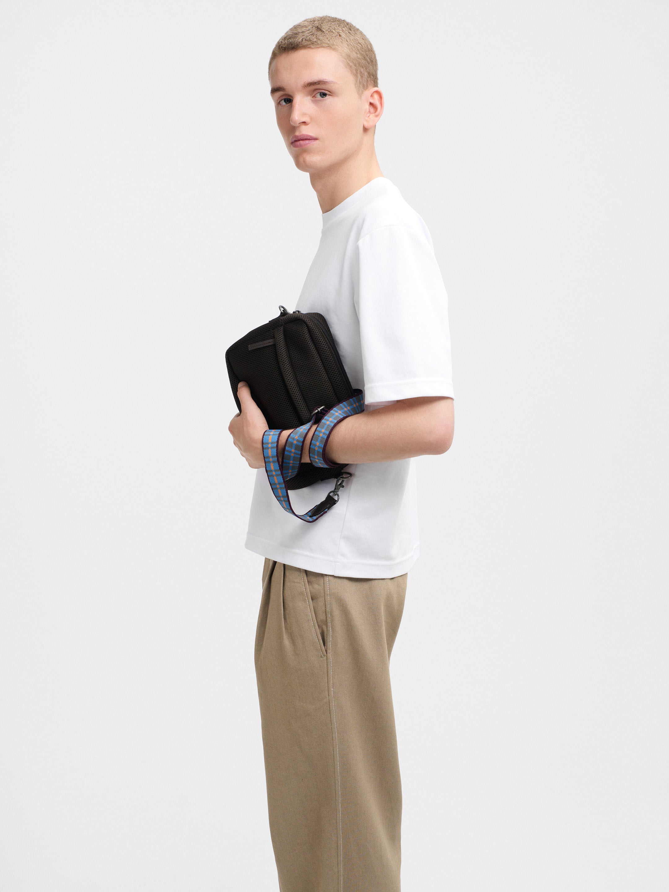 SAC CROSSBODY AIR MESH 26