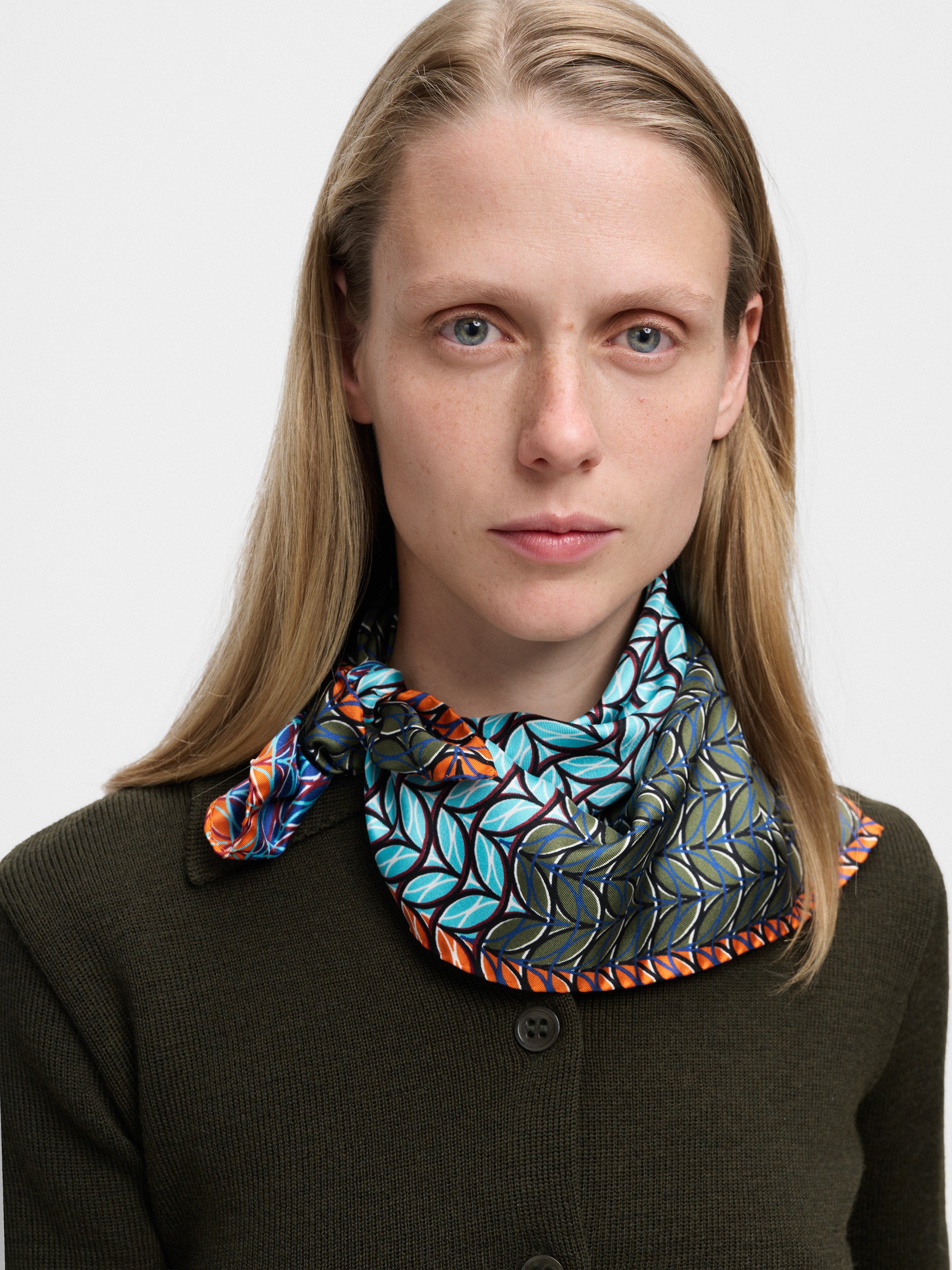 CARRÉ / BANDANA LW2657