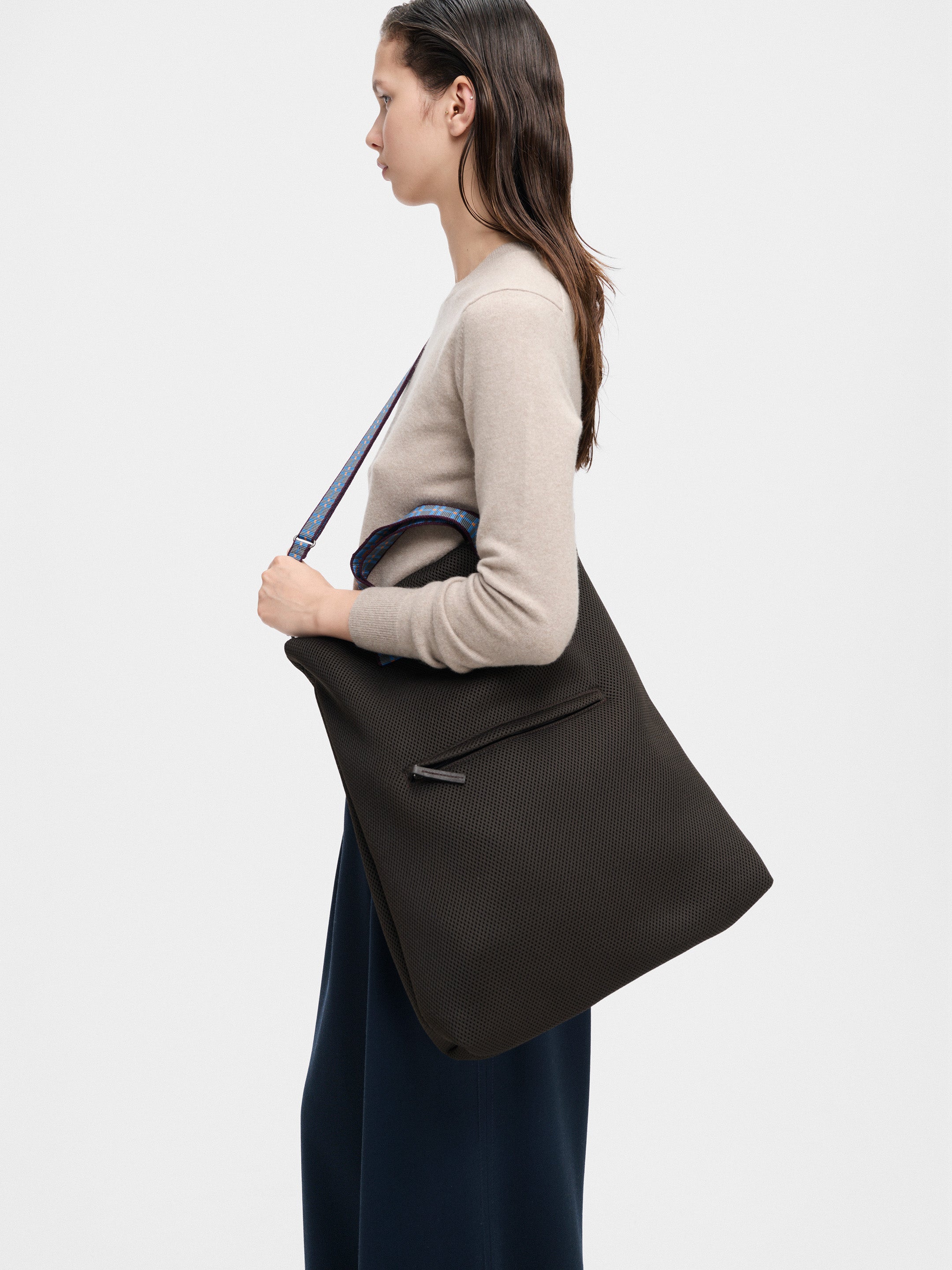 SAC TOTE AIR MESH 26 (B)