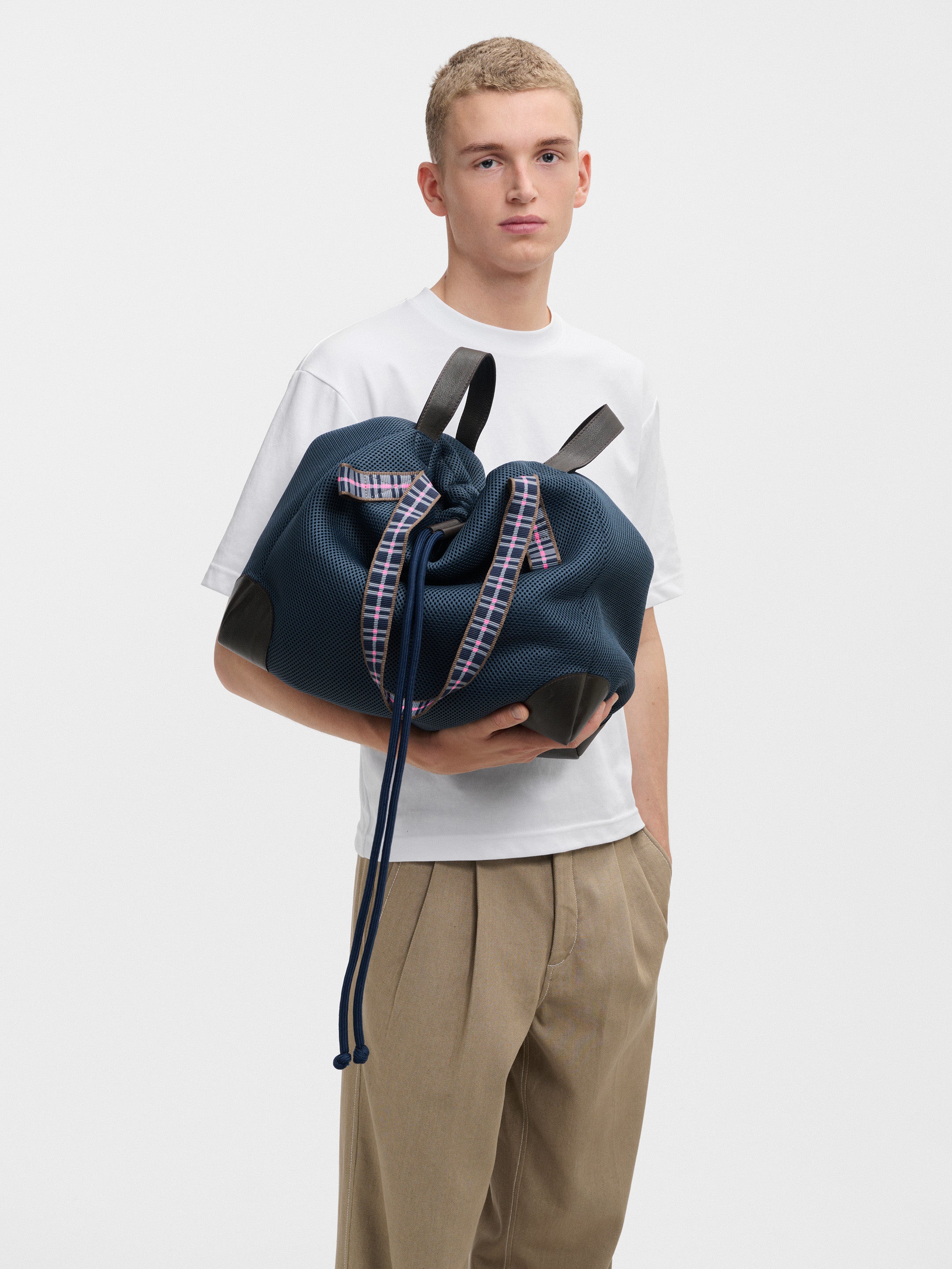 SAC POSTAL AIR MESH 26