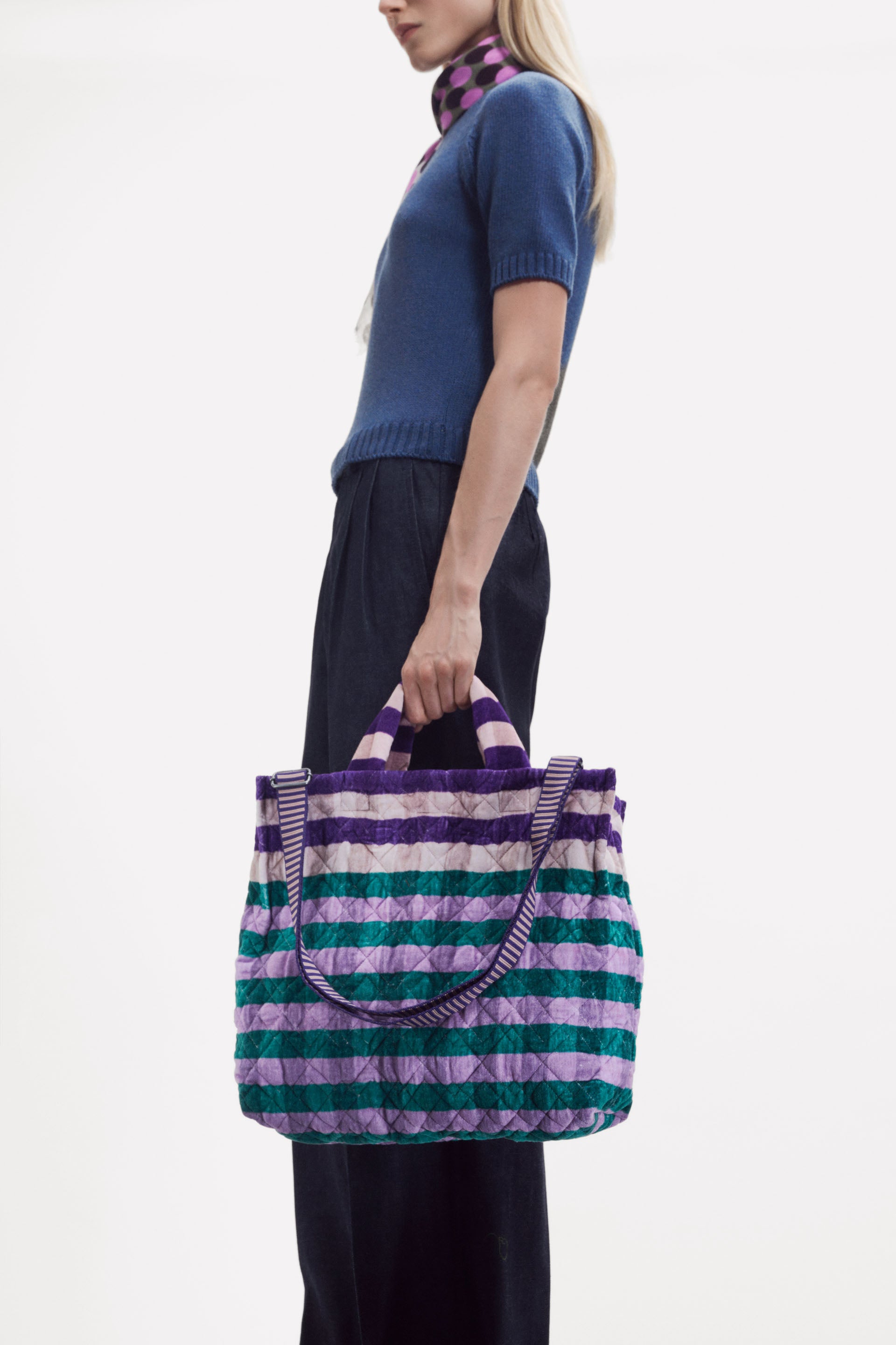 SAC TOTE 2524A